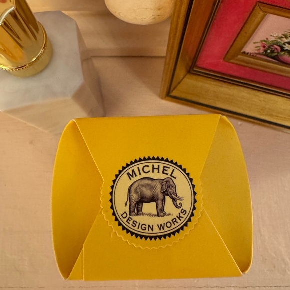 BEAUTIFULLY PACKAGED Full-Sized LEMON BASIL SOAP BY MICHELE DESIGN WORKS - Picture 5 of 8